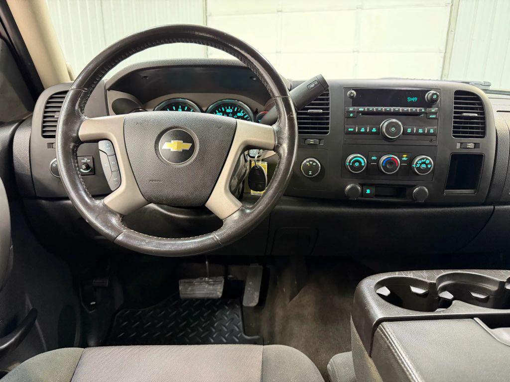 used 2011 Chevrolet Silverado 2500 car, priced at $12,900