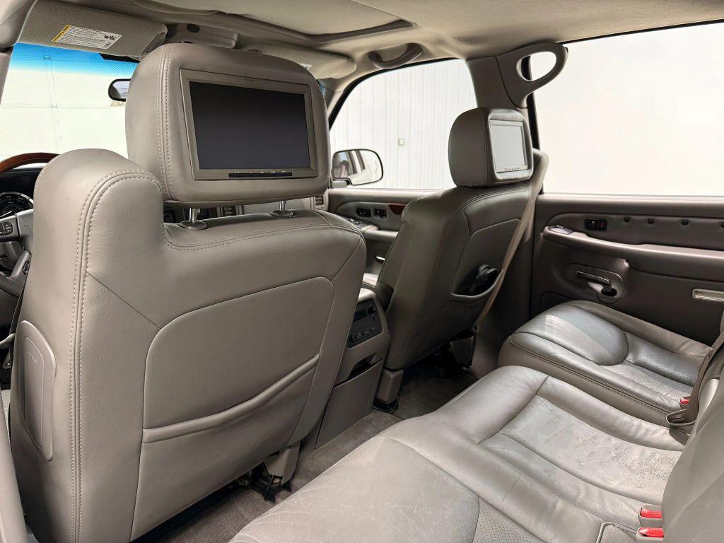 used 2005 Cadillac Escalade EXT car, priced at $14,900