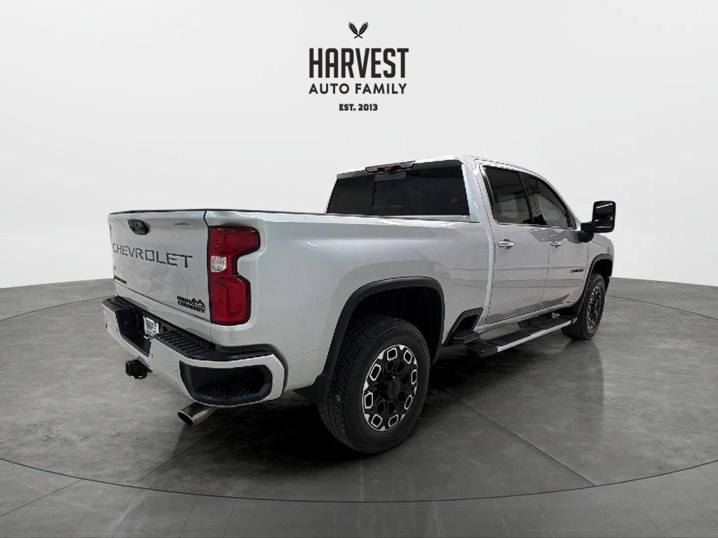 used 2022 Chevrolet Silverado 2500 car, priced at $43,900