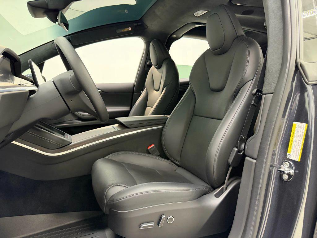 used 2025 Tesla Model X car, priced at $77,900