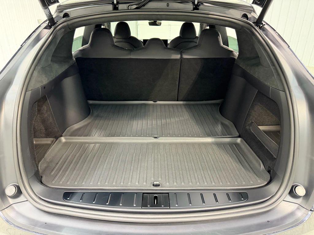 used 2025 Tesla Model X car, priced at $77,900