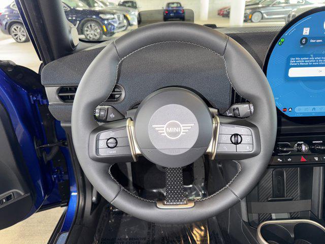 new 2025 MINI Hardtop car, priced at $38,475