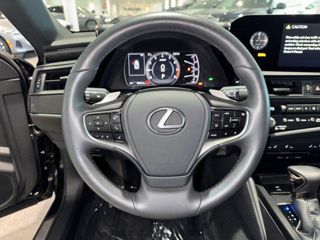 used 2022 Lexus ES 350 car, priced at $33,900