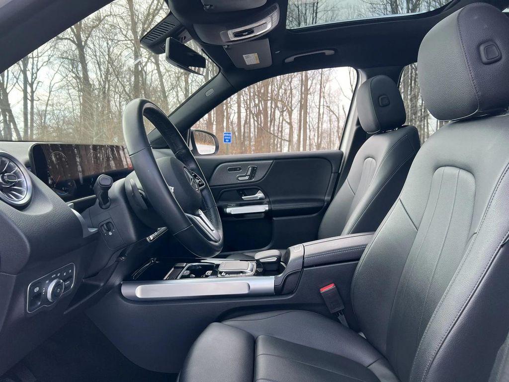 used 2022 Mercedes-Benz GLB 250 car, priced at $32,950