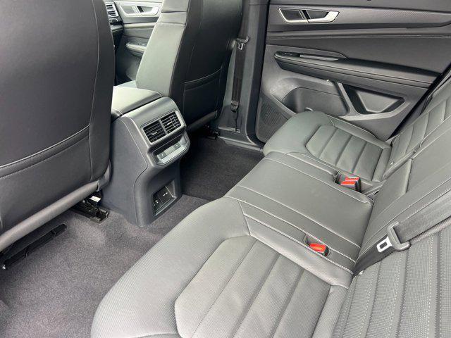 new 2026 Volkswagen Atlas Cross Sport car, priced at $51,154