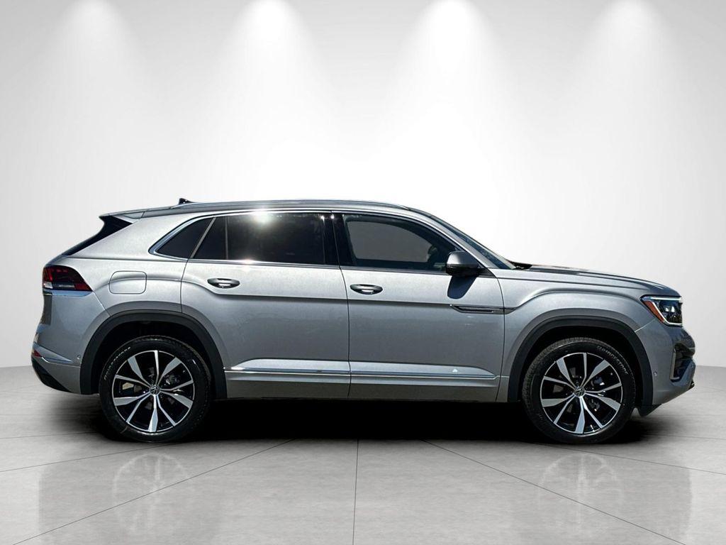 new 2026 Volkswagen Atlas Cross Sport car, priced at $48,907