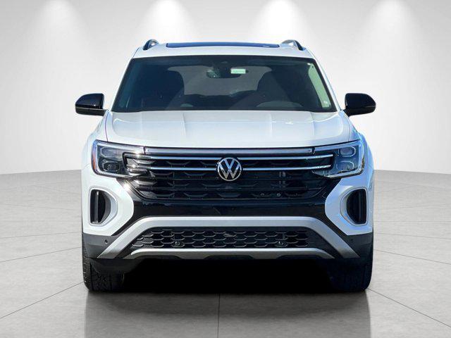 new 2026 Volkswagen Atlas car, priced at $51,630