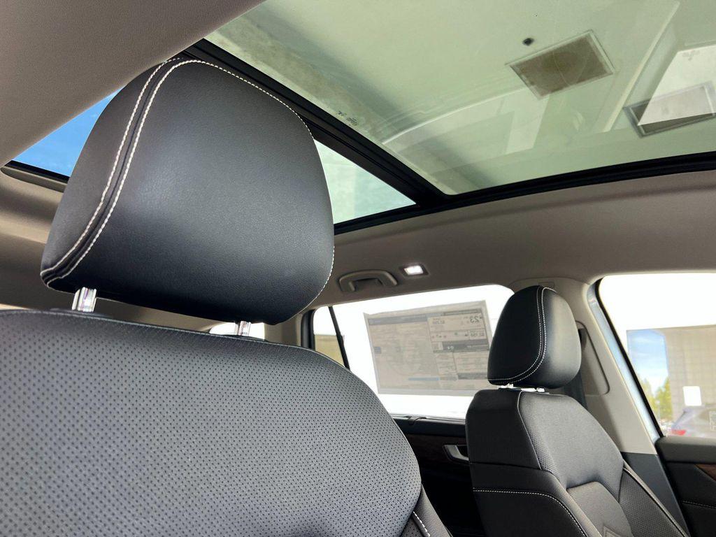 new 2026 Volkswagen Atlas car, priced at $46,106