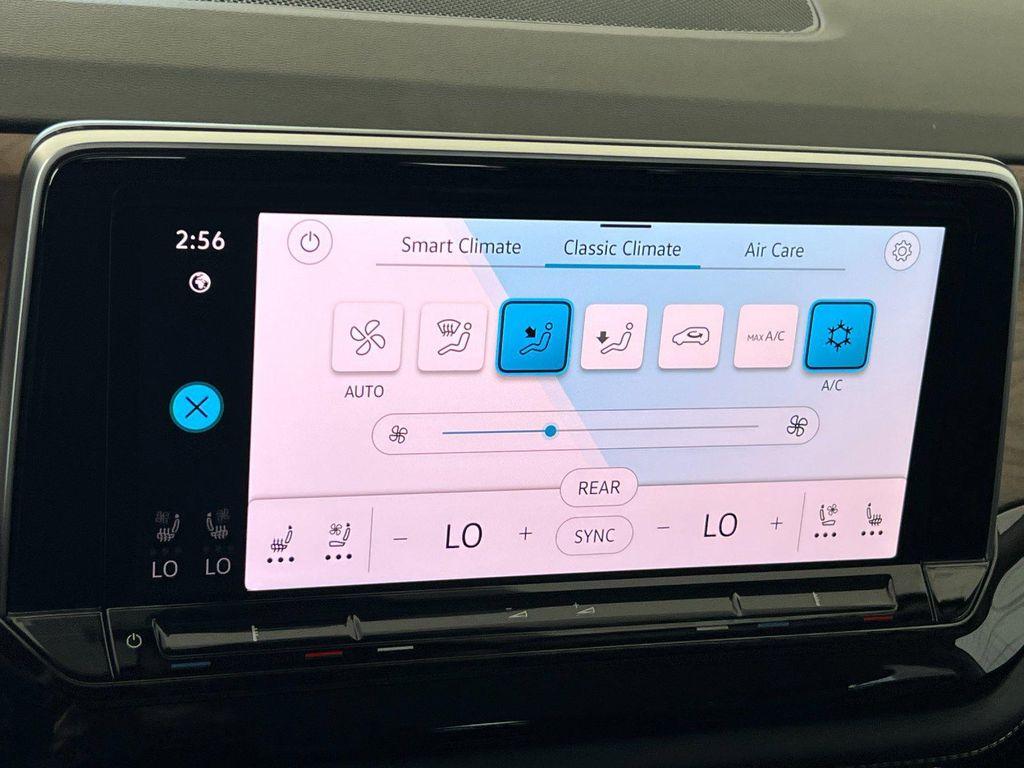 new 2026 Volkswagen Atlas car, priced at $46,106