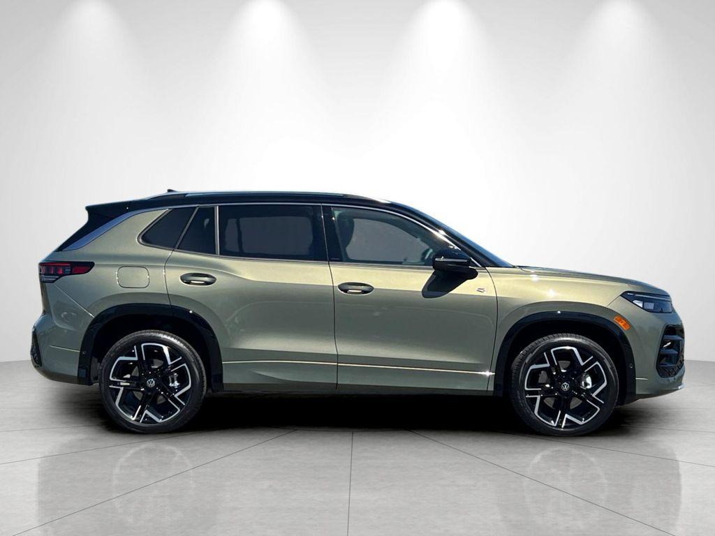 new 2026 Volkswagen Tiguan car, priced at $46,634