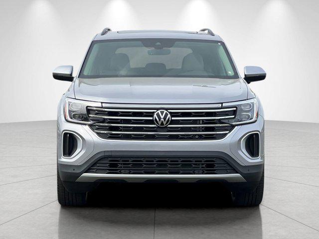 new 2026 Volkswagen Atlas car, priced at $49,032