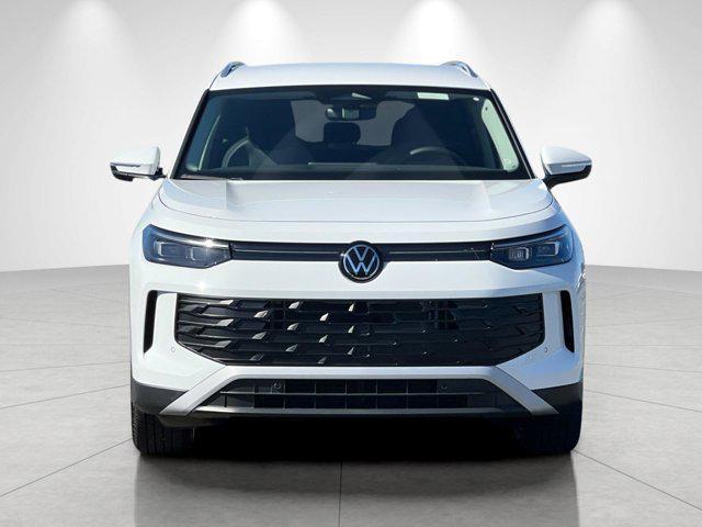 new 2026 Volkswagen Tiguan car, priced at $32,254