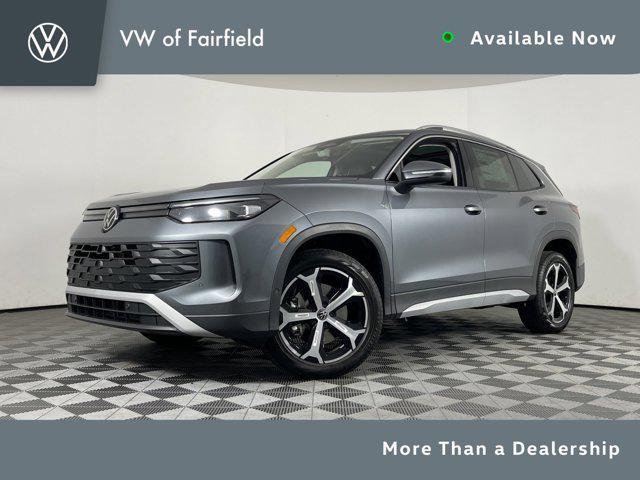 new 2025 Volkswagen Tiguan car, priced at $33,143