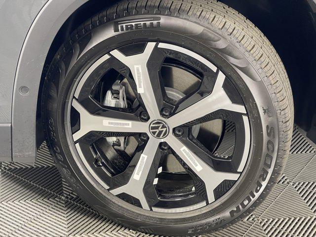 new 2025 Volkswagen Tiguan car, priced at $33,143
