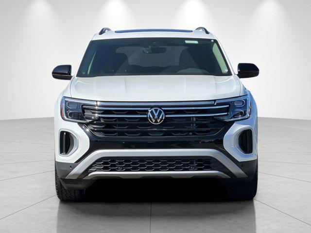 new 2026 Volkswagen Atlas car, priced at $51,715