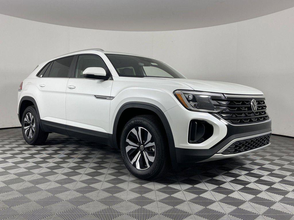 new 2026 Volkswagen Atlas Cross Sport car, priced at $40,611