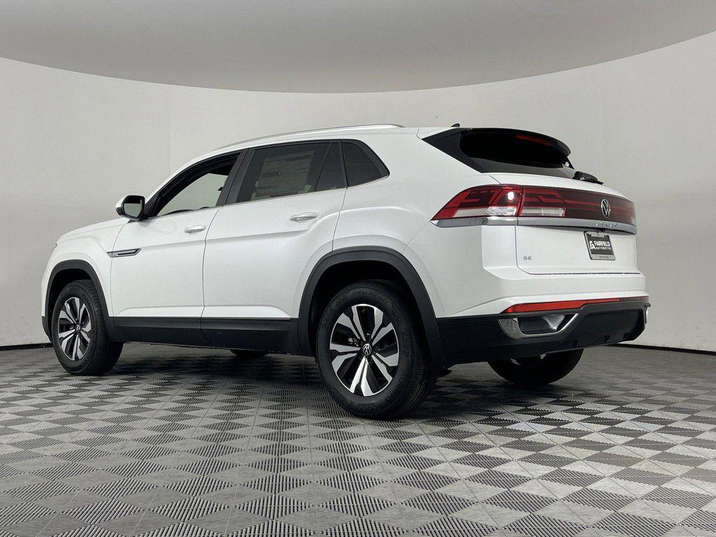 new 2026 Volkswagen Atlas Cross Sport car, priced at $40,611