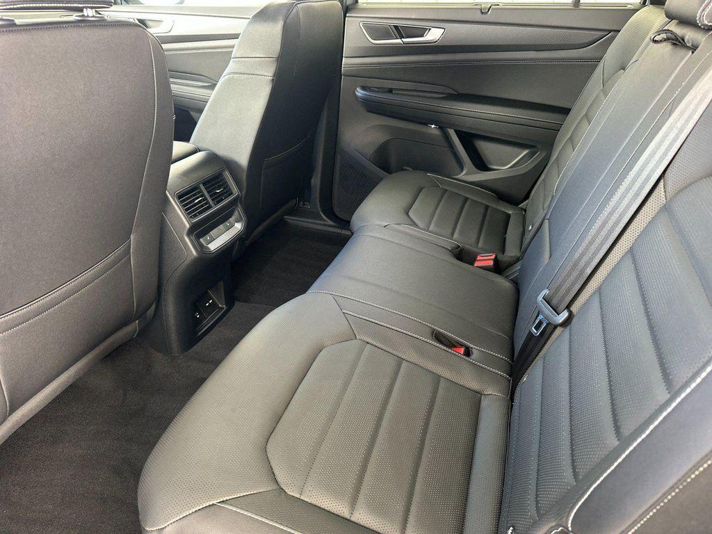 new 2026 Volkswagen Atlas Cross Sport car, priced at $46,518