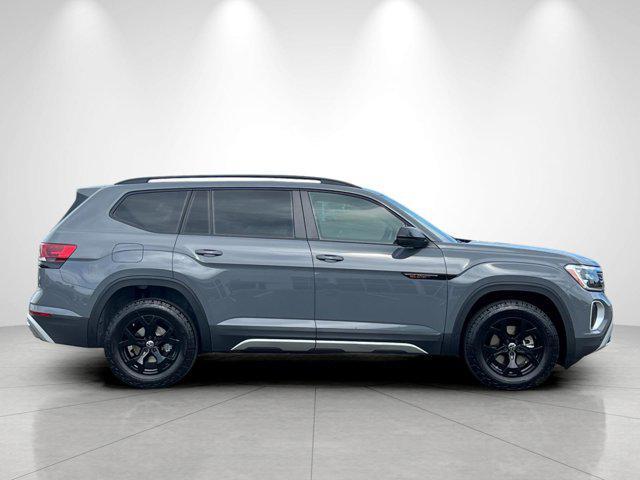 new 2026 Volkswagen Atlas car, priced at $51,020