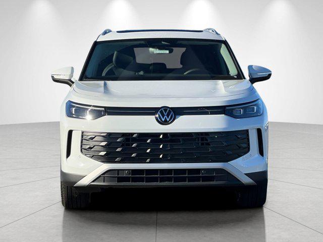 new 2026 Volkswagen Tiguan car, priced at $37,437