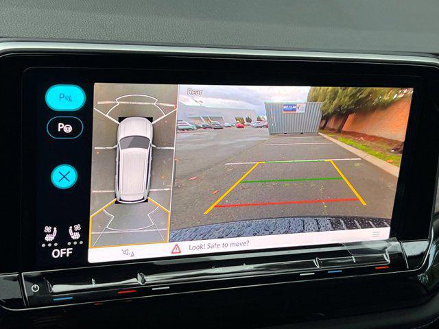 new 2026 Volkswagen Atlas car, priced at $56,099