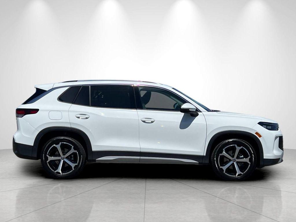 new 2026 Volkswagen Tiguan car, priced at $35,954