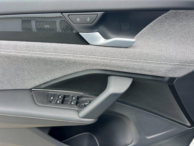 new 2026 Volkswagen Tiguan car, priced at $31,954