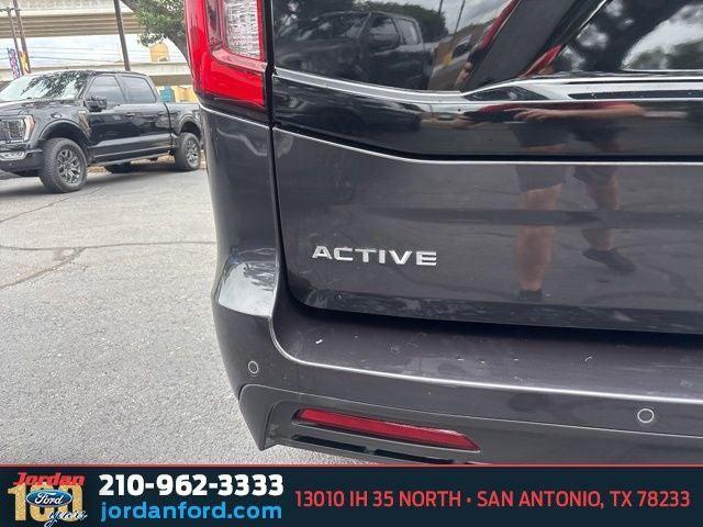 used 2025 Ford Expedition car, priced at $57,198