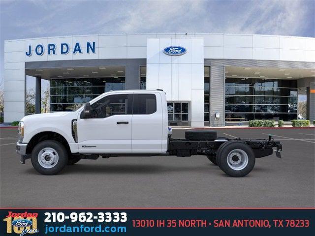 new 2025 Ford F-350 car, priced at $78,995