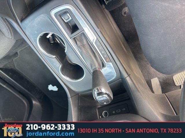 used 2021 Chevrolet Equinox car, priced at $11,240
