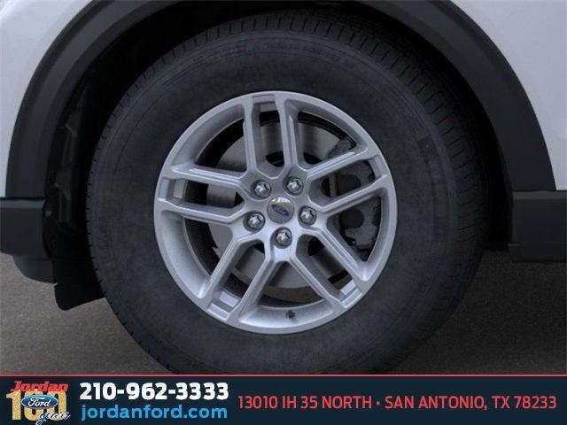 new 2026 Ford Explorer car, priced at $40,925