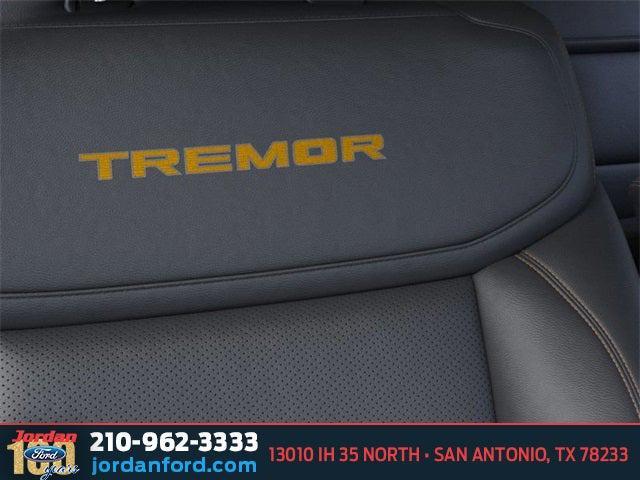 new 2025 Ford Expedition car, priced at $80,535