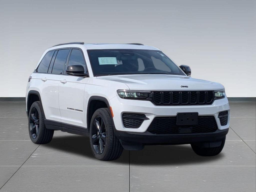 used 2023 Jeep Grand Cherokee car, priced at $35,499