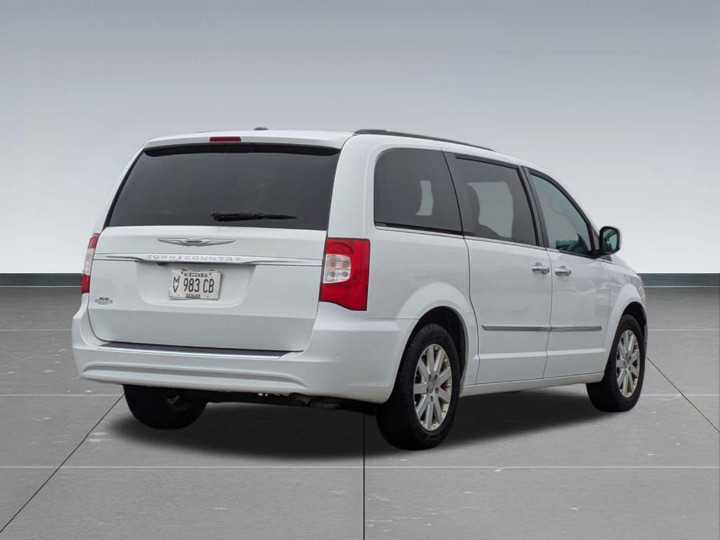 used 2015 Chrysler Town & Country car, priced at $9,998