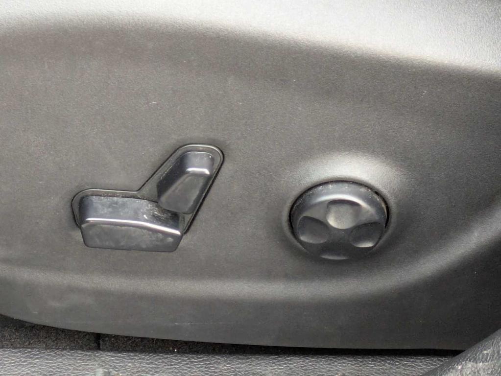 used 2021 Jeep Cherokee car, priced at $20,999