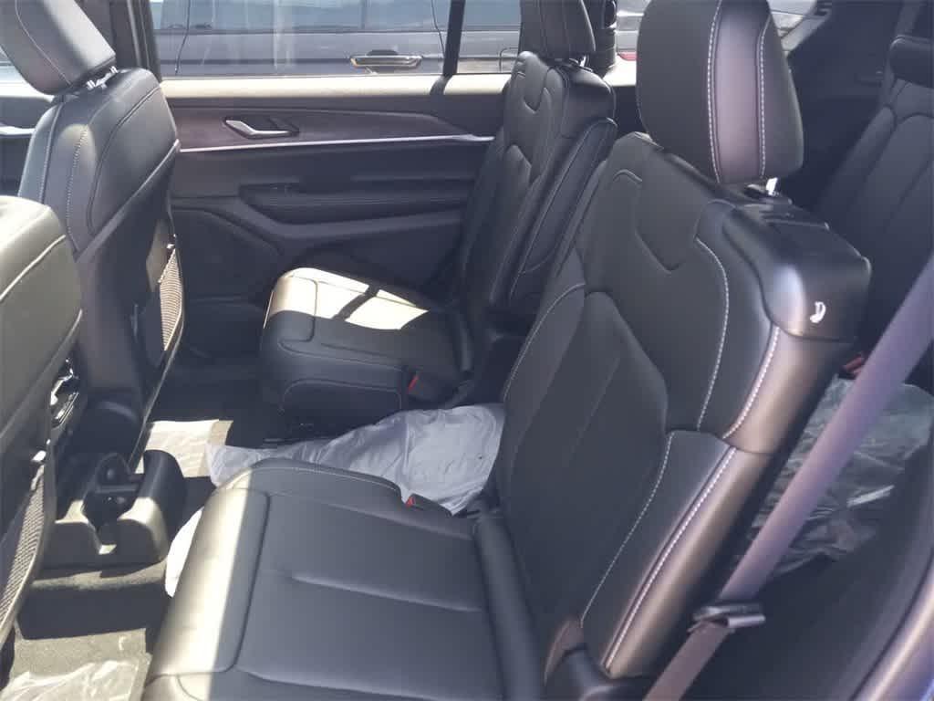 used 2025 Jeep Grand Cherokee L car, priced at $51,597