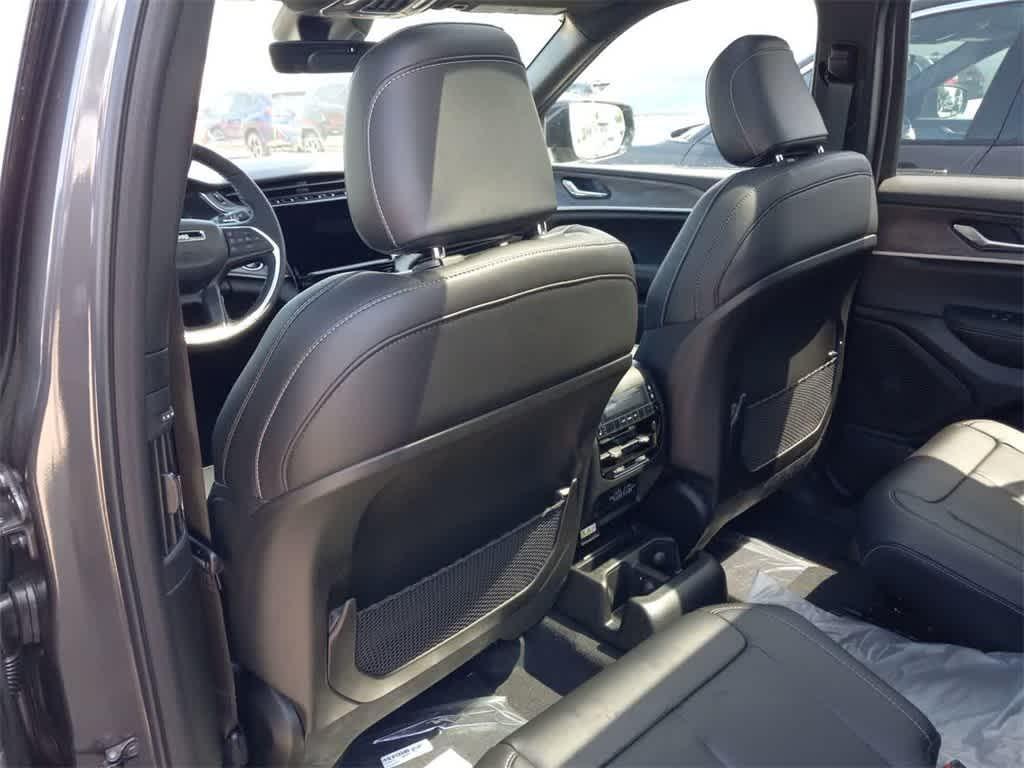 used 2025 Jeep Grand Cherokee L car, priced at $51,597