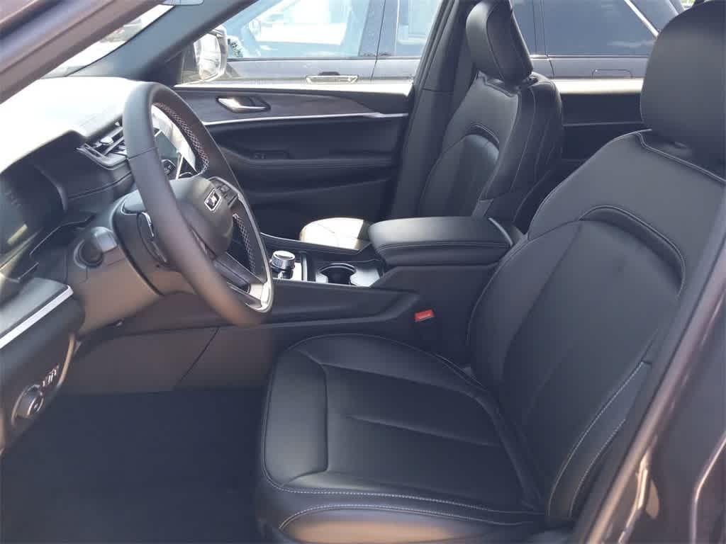 used 2025 Jeep Grand Cherokee L car, priced at $51,597