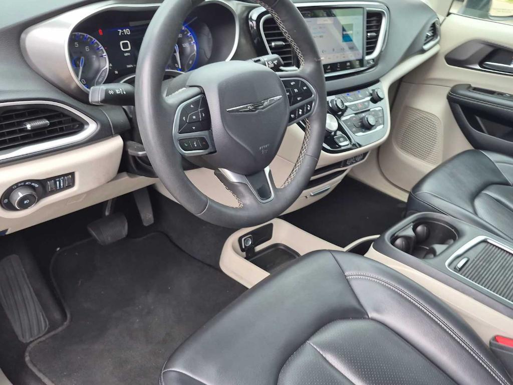 used 2023 Chrysler Pacifica car, priced at $23,628