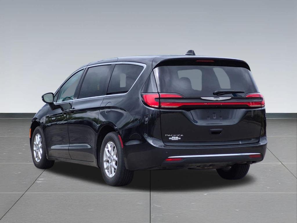 used 2023 Chrysler Pacifica car, priced at $23,628