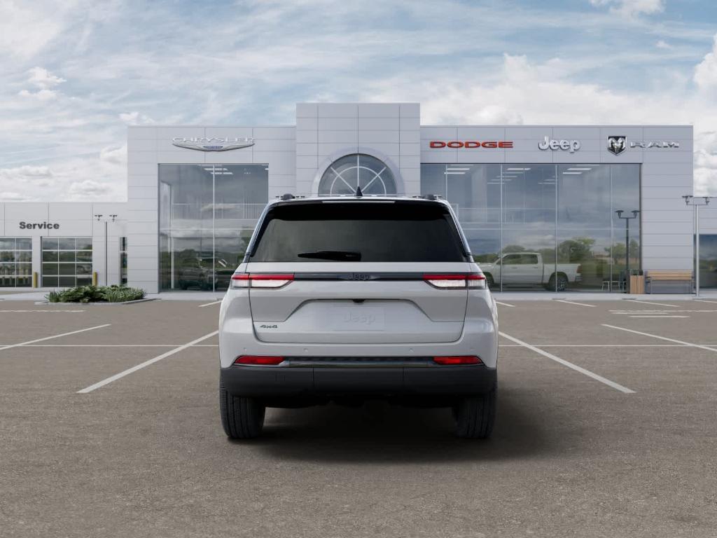 new 2025 Jeep Grand Cherokee car, priced at $47,612