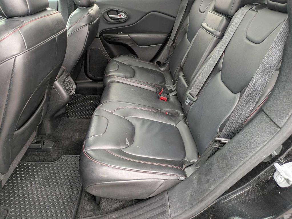 used 2014 Jeep Cherokee car, priced at $10,909