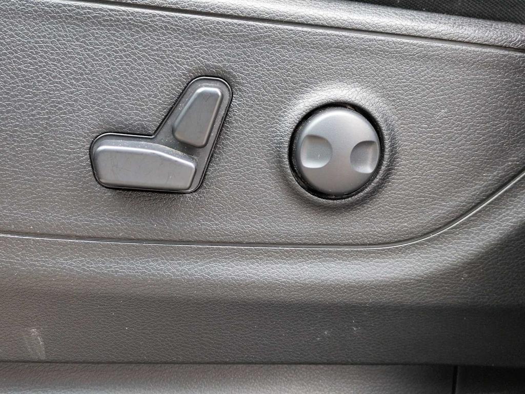 used 2023 Ram 1500 car, priced at $34,733