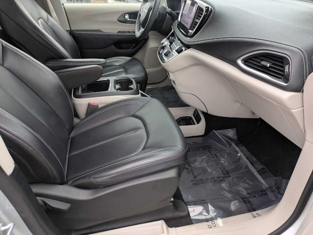 used 2023 Chrysler Pacifica car, priced at $36,499