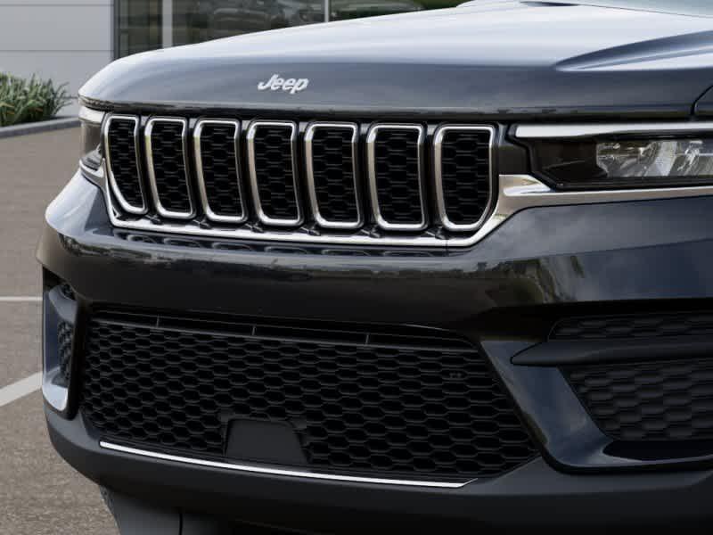 new 2025 Jeep Grand Cherokee car, priced at $38,985