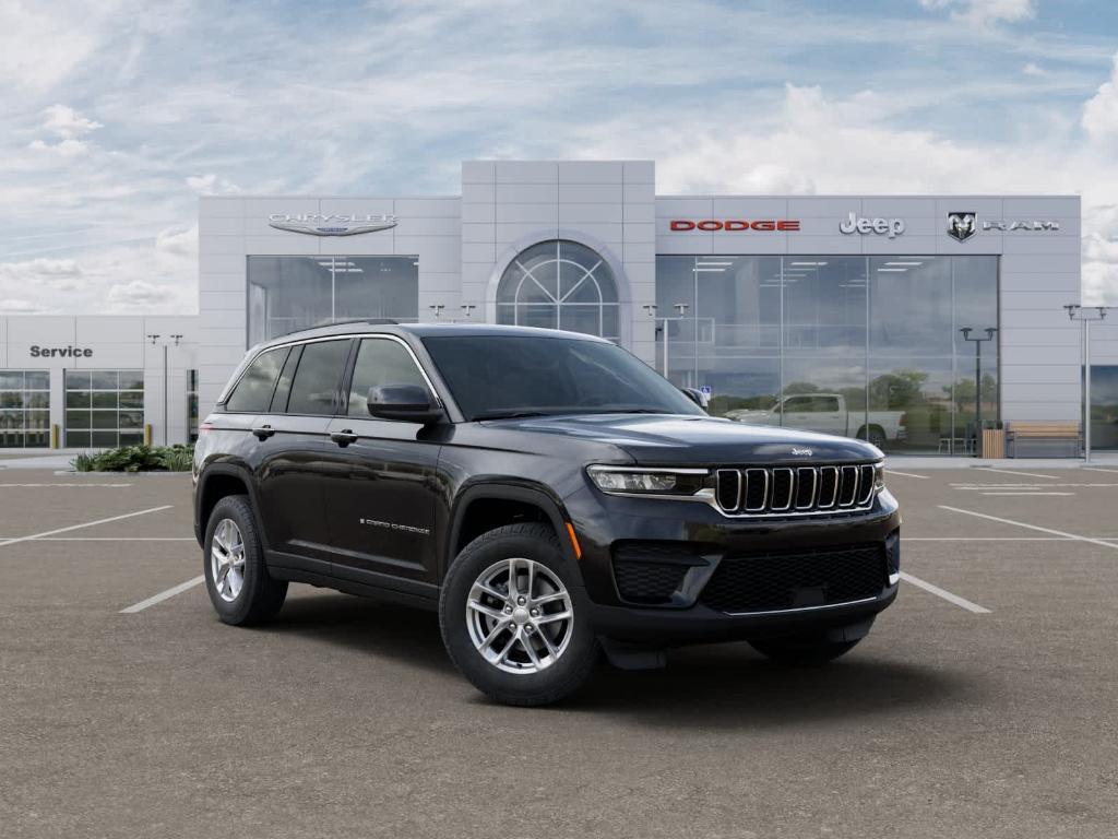 new 2025 Jeep Grand Cherokee car, priced at $38,985