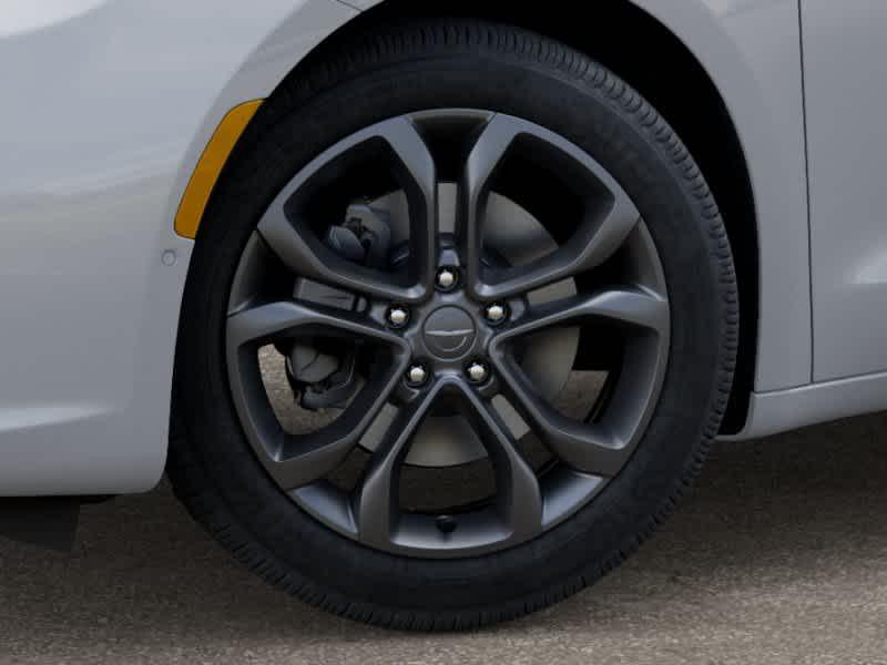 new 2026 Chrysler Pacifica car, priced at $46,185