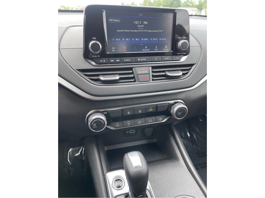 used 2024 Nissan Altima car