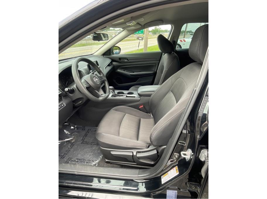 used 2024 Nissan Altima car