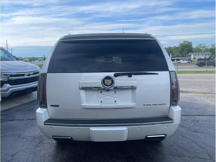 used 2012 Cadillac Escalade car